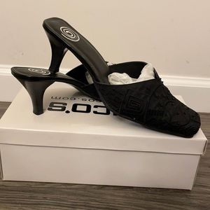 Chico’s flamenco heel